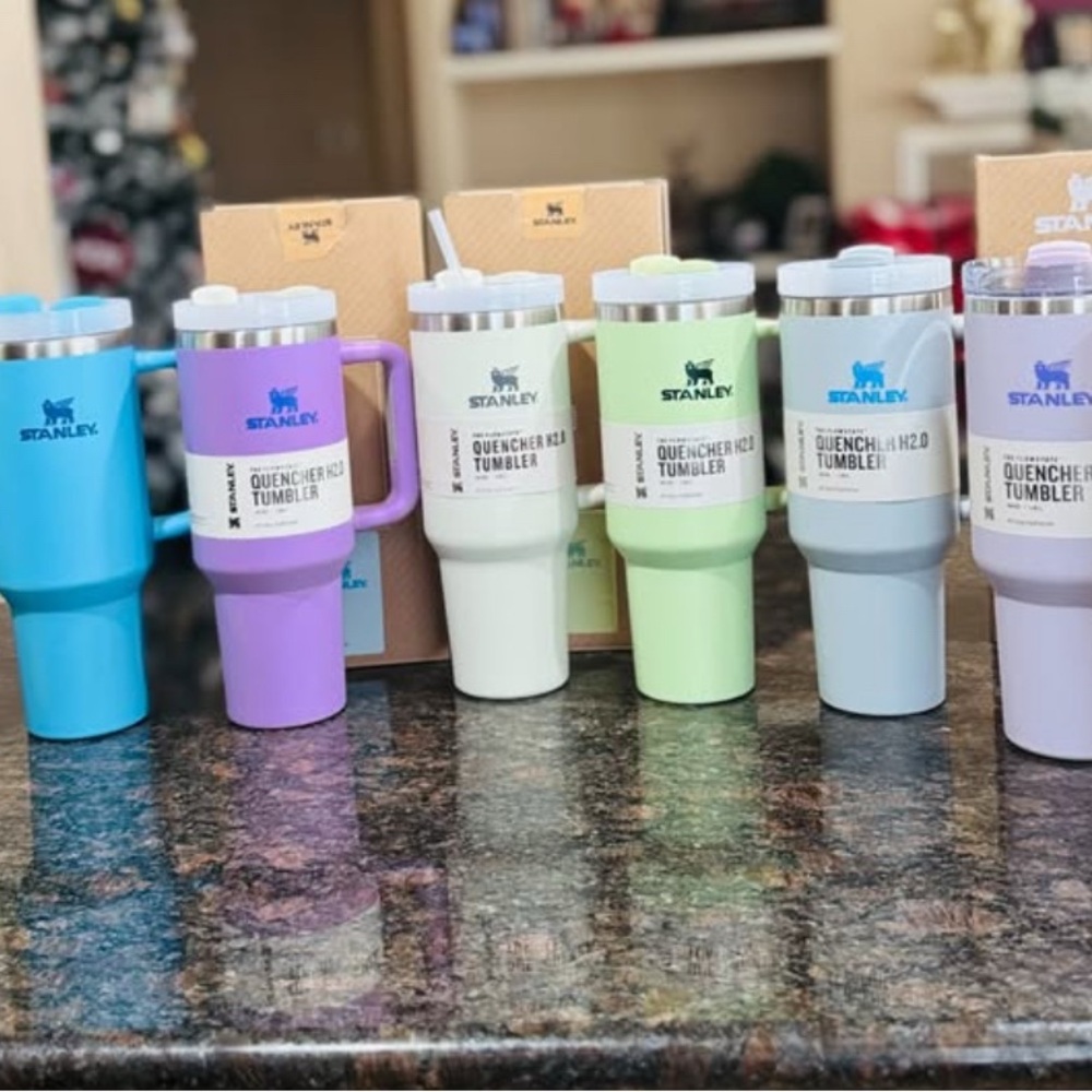 Stanley Colorful Quencher H2.0 Tumblers Collection